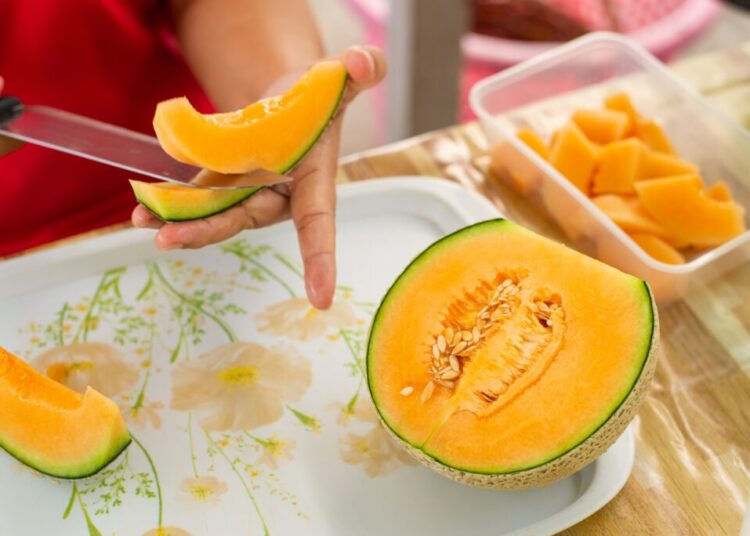 Got fall allergies? These foods may make your mouth itch.