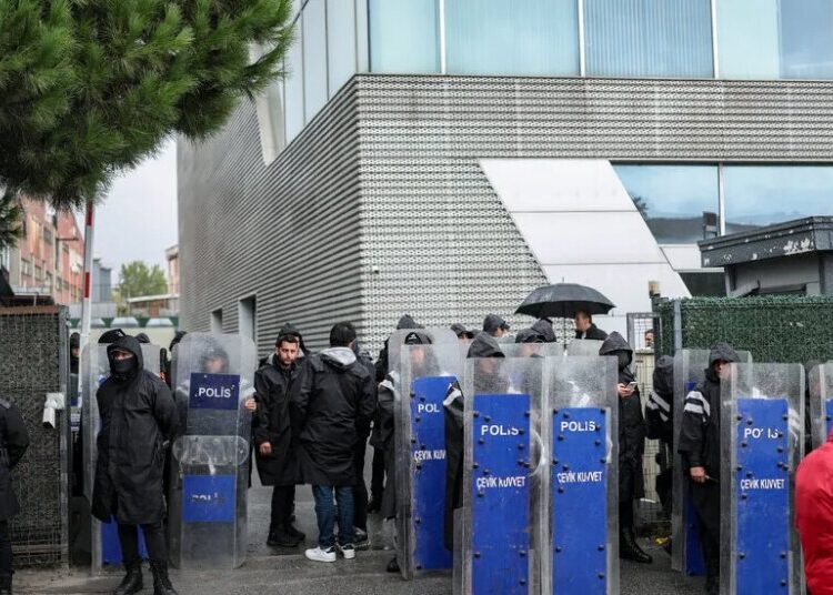 Turkey Raids Pro-Opposition TV Station