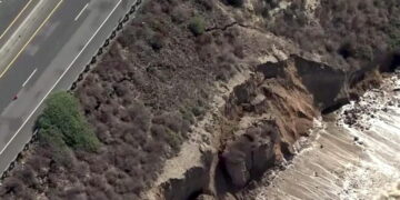 Pacific Coast Highway partially closed in Orange County after crack appears in hillside