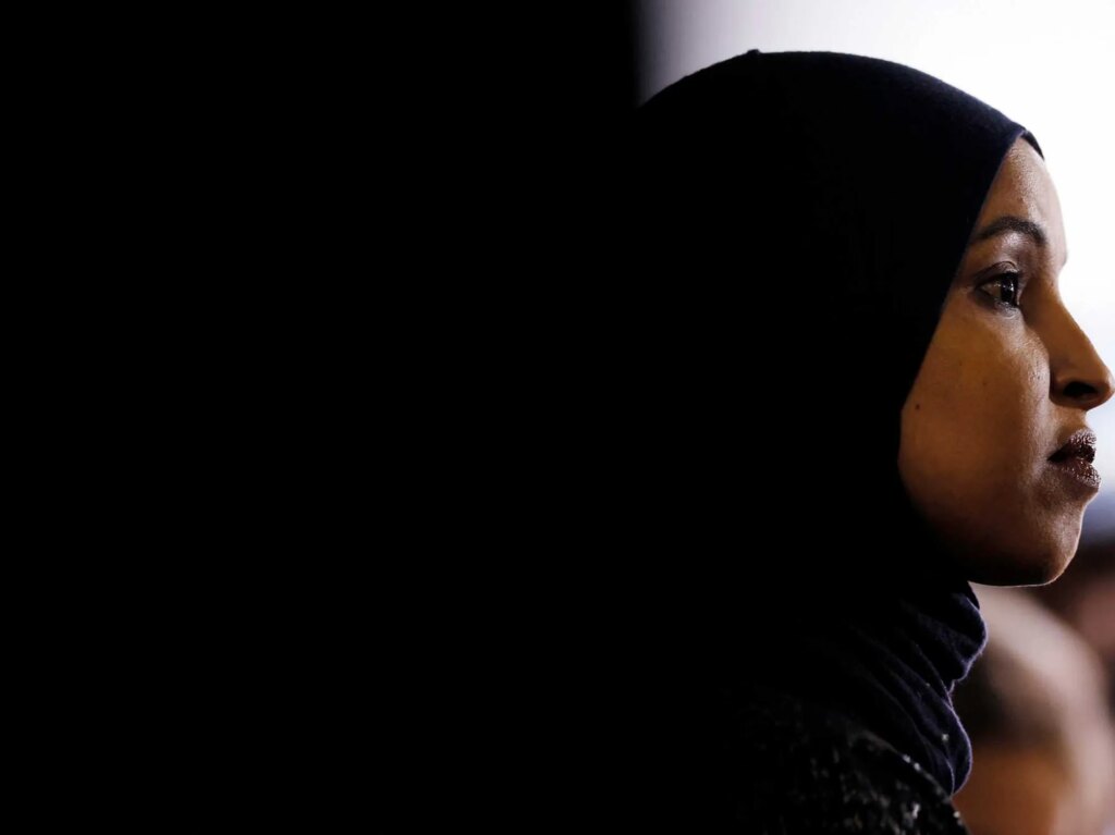 MAGA operative unsettles onlookers after allegedly deleting ‘death threat’ aimed at Dem
