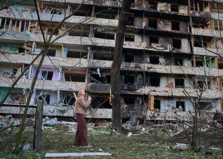 U.S. warnings sow confusion, alarm in Ukraine over intelligence, Starlink access