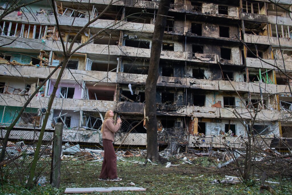 U.S. warnings sow confusion, alarm in Ukraine over intelligence, Starlink access