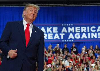 Trump’s Truth Social faces a sharp decline in traffic