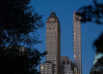 Battle Over the Pierre Ends in Defeat for the Buyer Pushed by Lutnick