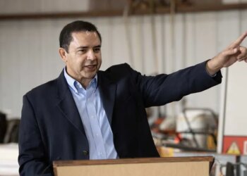 Texas gerrymander cracks as GOP abandons House seat they drew for themselves