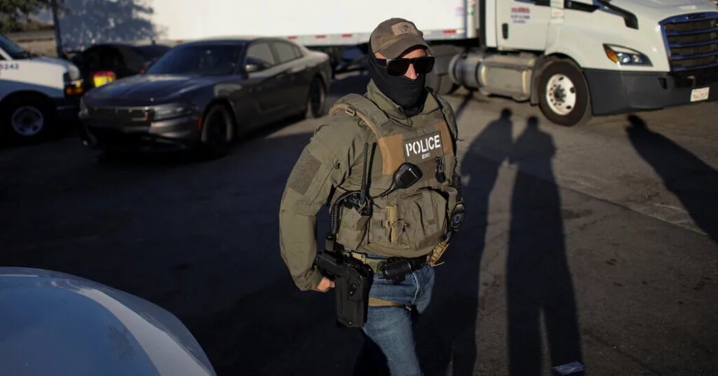 Appeals Court Blocks California Law Mandating I.D. for Federal Agents