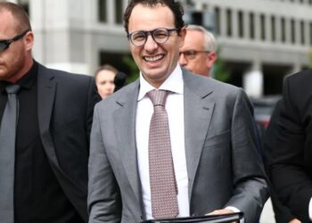 An early Anthropic backer predicts a post-IPO valuation of up to $2.4 trillion, topping SpaceX