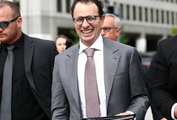 An early Anthropic backer predicts a post-IPO valuation of up to $2.4 trillion, topping SpaceX