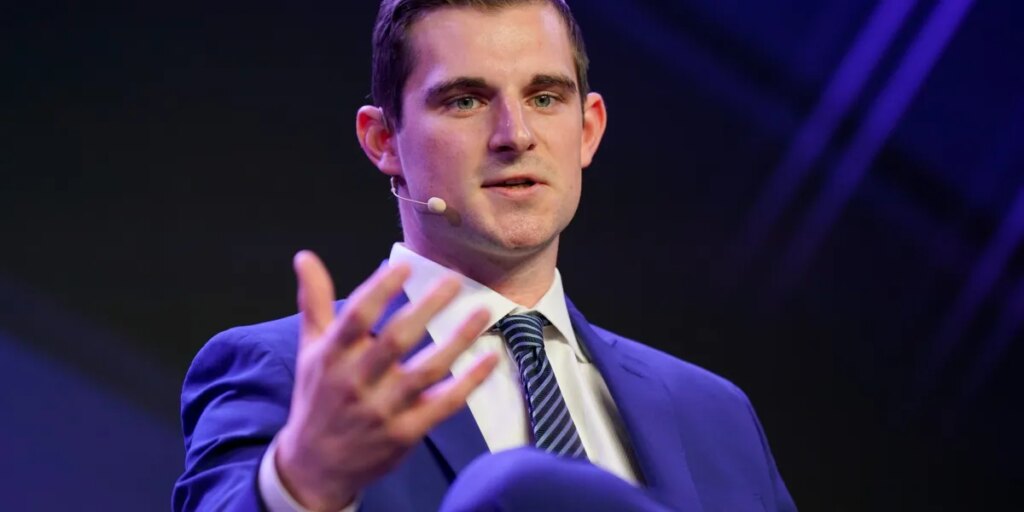 Trump’s former top crypto adviser faces scrutiny over allegations his firm accepted millions from Tether while he shaped key stablecoin law