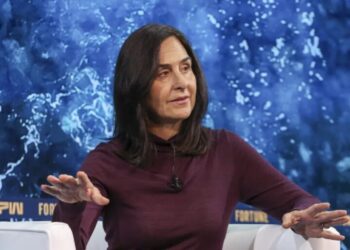 Gen Z outspent every other generation on art last year—a fine arts executive says the internet and new wealth are supercharging their buying habits