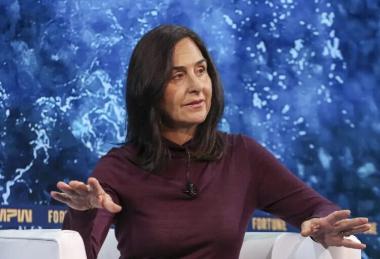 Gen Z outspent every other generation on art last year—a fine arts executive says the internet and new wealth are supercharging their buying habits