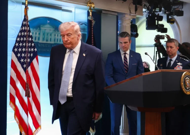 ‘Absolute chaos’: Ex-Trump press secretary issues ominous warning about president’s future