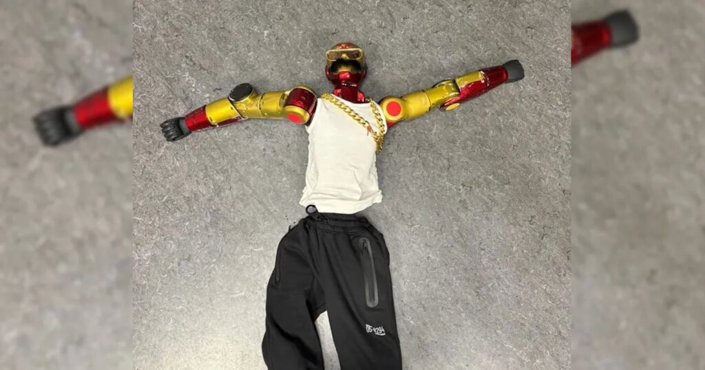 Livestreamers Film Themselves Using Humanoid Robot to Sexually Assault Teen Girl, Prompting Police to Seize the Bot