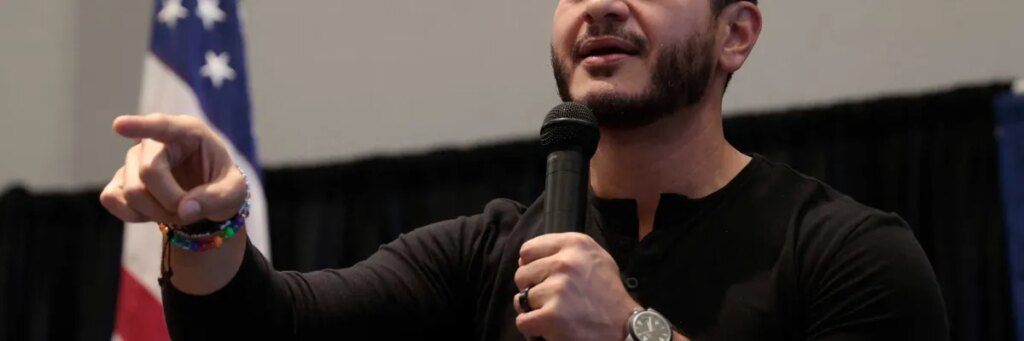 Cheers as Abdul El-Sayed schools ‘bigoted Islamophobic heckler’ at tense town hall