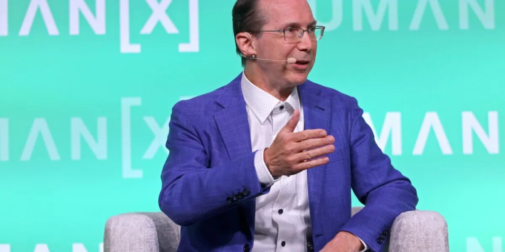 Bill Gross bets AI can help mass-produce 1 million new startups and 100 million new jobs