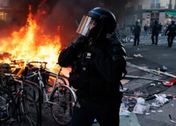 The French are rioting as inflation hits 3.4% while wage growth and GDP remain stagnant. It’s higher in Trump’s America 