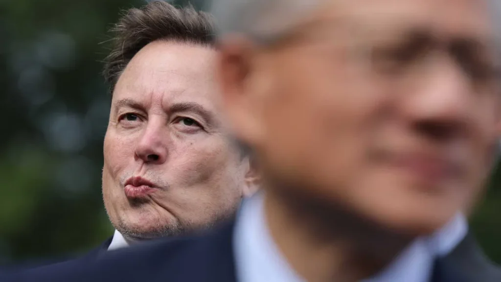 ‘Ridiculous’: Kara Swisher flabbergasted as Trump and Musk play games for ‘dominion’