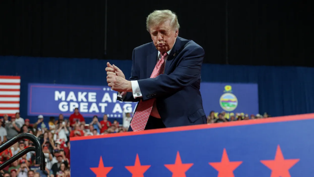 Trump’s slur at Kansas rally sets off instant firestorm: ‘Oy vay iz mir’