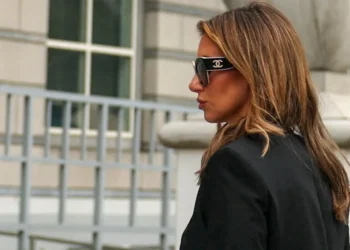 Trump pardoned billionaire charged with bribery after family bankrolled Alina Habba: NYT