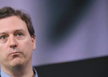 The reporter who exposed Theranos loved the new Elizabeth Holmes documentary but says its ‘artistry’ shouldn’t obscure the fraud
