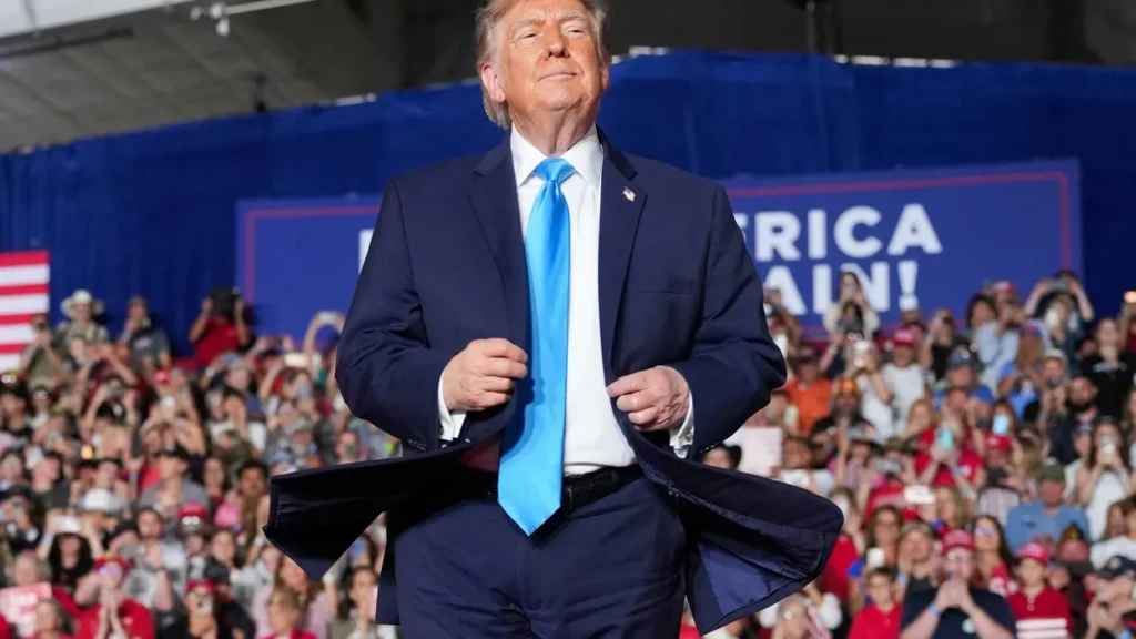 National security analyst lays out chilling scenario Trump can use to steal the midterms