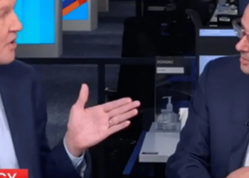 ‘You’ll want to apologize’: Democrat unloads on GOP strategist in heated CNN clash