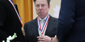 Elon Musk’s dream merger is a nightmare for SpaceX shareholders