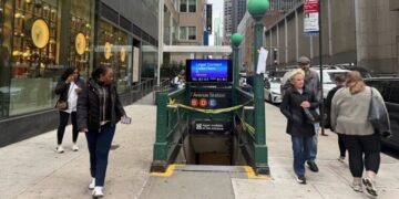 17-Year-Old Charged With Murder in Midtown Subway Station Shooting