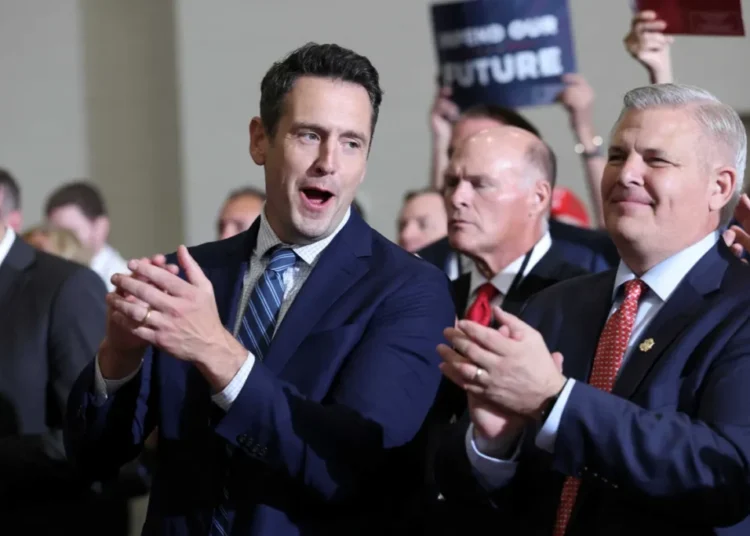 ‘Hilarious’ evidence piles up to show GOP gubernatorial candidate lives in another state