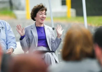 Scrambling Trump eyes surprise reversal to rescue Susan Collins: report