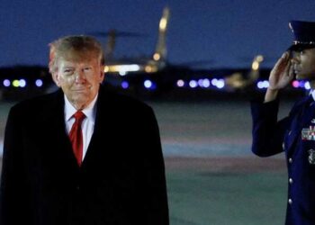GOP stuck ‘choosing which finger to cut off’ as Trump fires up Democrats: report