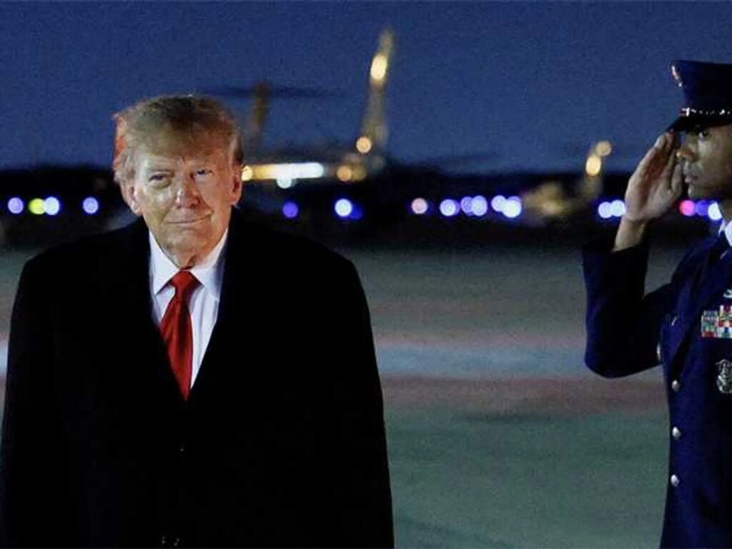 GOP stuck ‘choosing which finger to cut off’ as Trump fires up Democrats: report