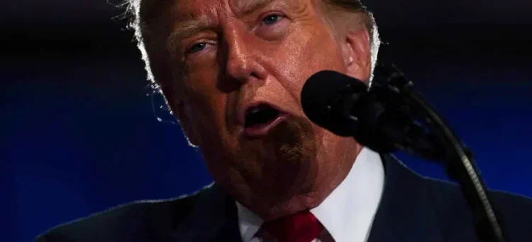 Trump admits he may move White House press reporters in bizarre morning swimming pool rant