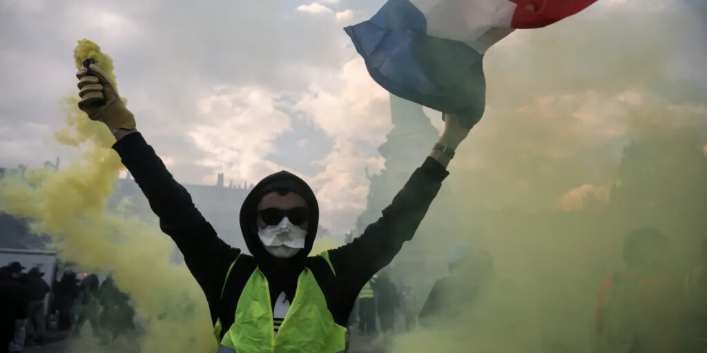 France’s latest debt warning describes a country where governance is breaking down — and even doing too little, too late is barely possible