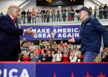 Outrage as voting sites ‘key to Democratic hopes’ stay closed: report
