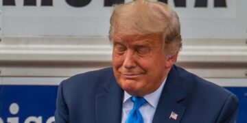 ‘Delusional’ Trump astounds with ‘greatest evidence of cognitive decline’ in new interview