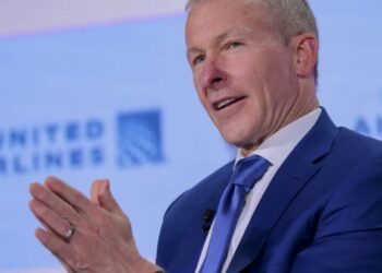 United Airlines CEO Scott Kirby has another ‘non-consensus opinion’ besides a wealth tax: national service for everyone