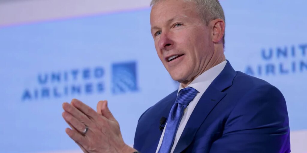 United Airlines CEO Scott Kirby has another ‘non-consensus opinion’ besides a wealth tax: national service for everyone