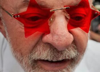 Trump critic Lula wins reelection, saying Brazil is not ‘anyone’s backyard,’ while Bolsonaro asks for results to be annulled