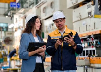 CFO pay jumps 66% at major industrial spinoffs