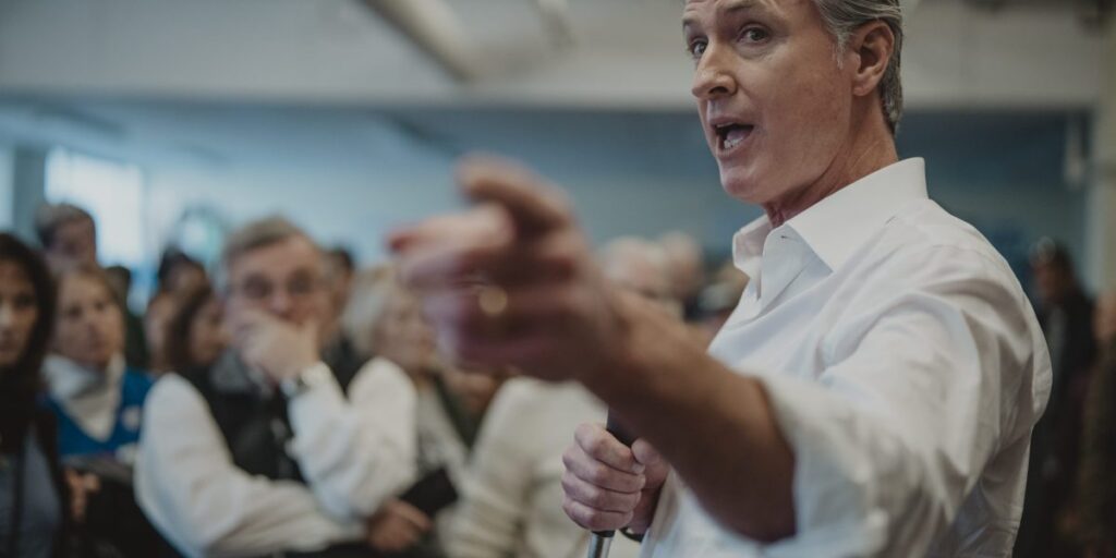 Newsom agrees smart glasses need privacy rules—just not the ones California lawmakers wrote