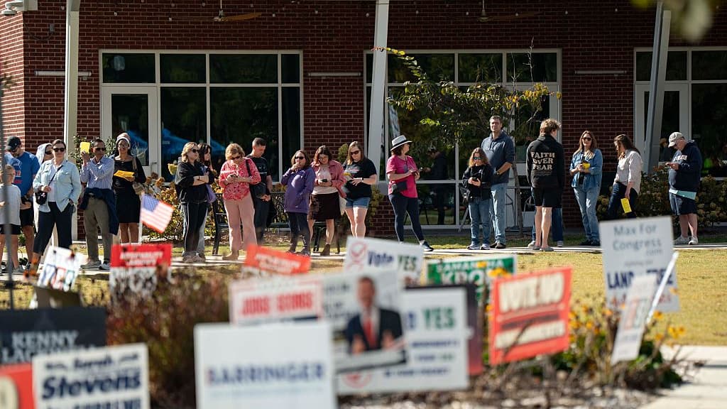 What Early Voting Data Is Showing About the Midterm Elections