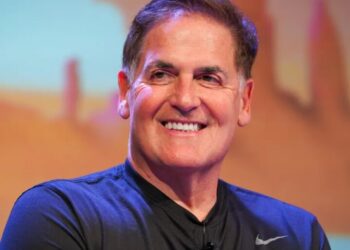 Mark Cuban took off his watch the day he became a millionaire: ‘I wanted to be able to control my own time’