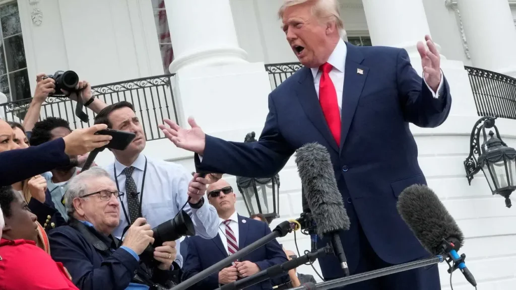 ‘Insane’: Lawmaker sounds the alarm as Trump’s post-midterm war escalation plan