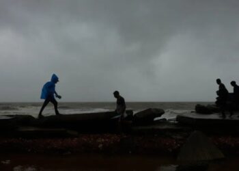 Cyclone Arnab hits India’s data-center coast, where Google, Adani and Airtel plan to invest $15 billion in a hyperscale data center