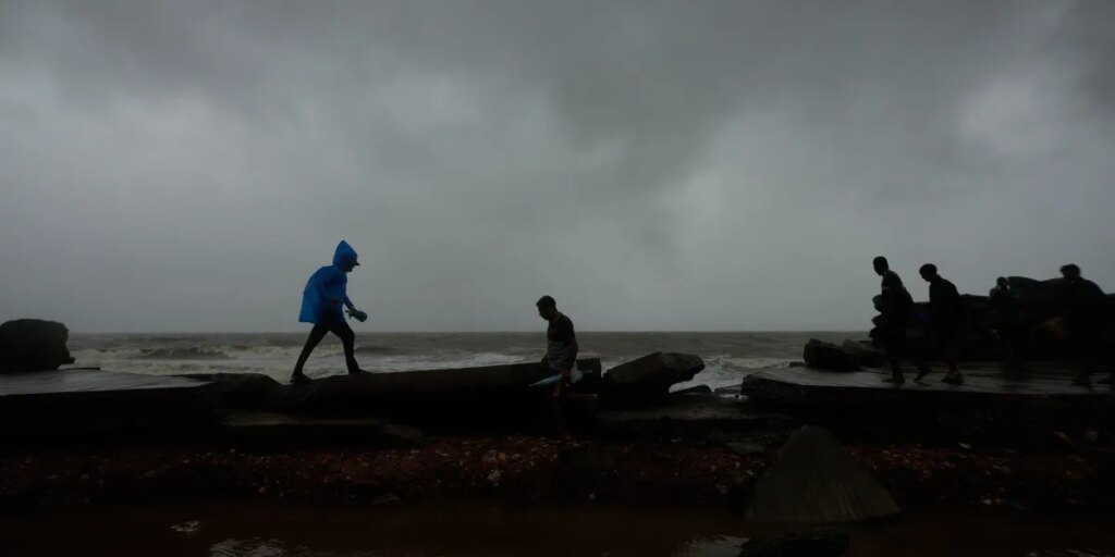 Cyclone Arnab hits India’s data-center coast, where Google, Adani and Airtel plan to invest $15 billion in a hyperscale data center
