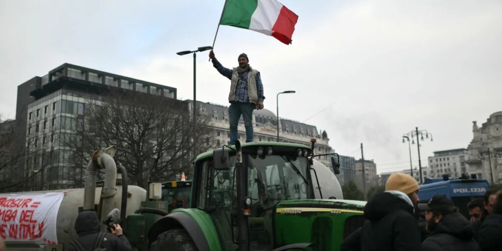 Italy’s inflation hits 5.4%, outpacing the U.S. and China, as a farmers’ revolt empties shelves of pasta and mozzarella