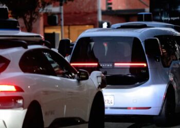 After Uber Destroyed Taxi Cabs, Drivers Now Face the Existential Threat of Self-Driving Cars
