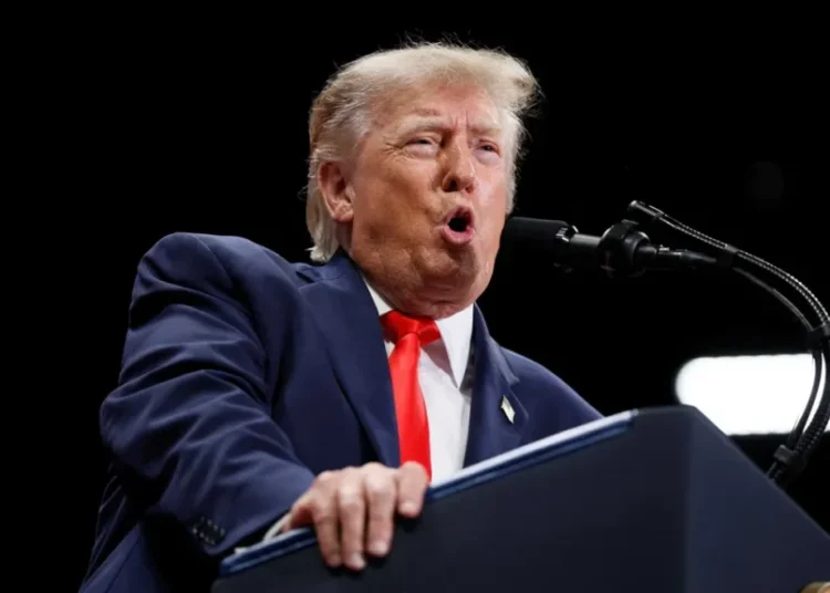 Trump admits he’s running on empty as he laments his voice is fading: analyst