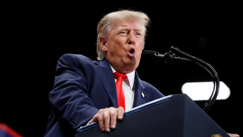 Trump admits he’s running on empty as he laments his voice is fading: analyst